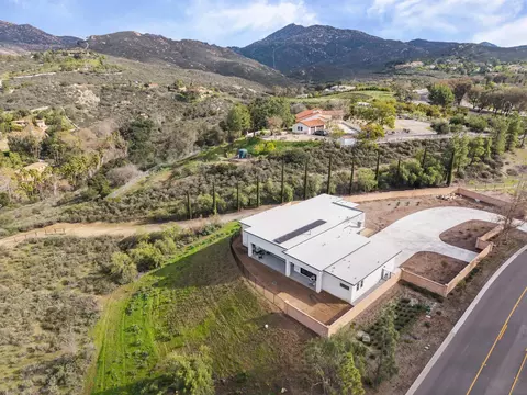 View/Area - 16925 Old Coach Rd, Poway, CA 92064 photo 4 of 6