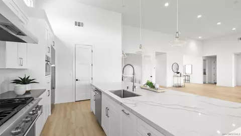 Kitchen - 16925 Old Coach Rd, Poway, CA 92064 photo 4 of 5