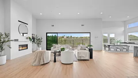16925 Old Coach Rd, Poway, CA 92064