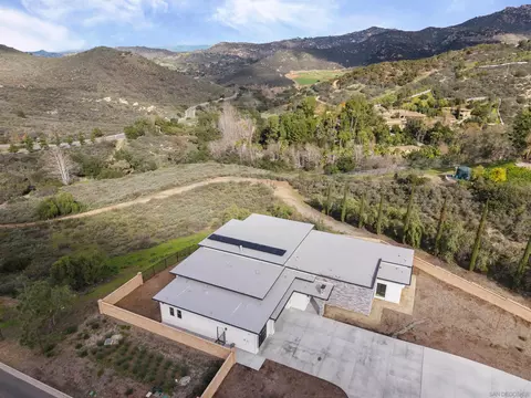 View/Area - 16925 Old Coach Rd, Poway, CA 92064 photo 3 of 6