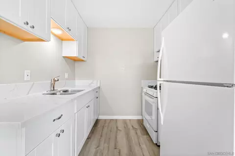 Kitchen - 1041 Calla Ave, Imperial Beach, CA 91932 photo 1 of 2