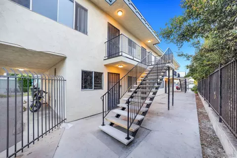 Exterior - 1041 Calla Ave, Imperial Beach, CA 91932 photo 5 of 5