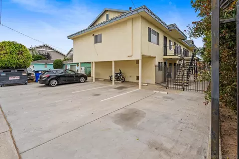 Exterior - 1041 Calla Ave, Imperial Beach, CA 91932 photo 4 of 5