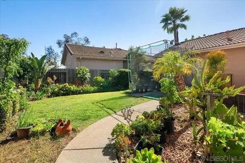 1992 Ridge Way Gln, Escondido, CA 92029
