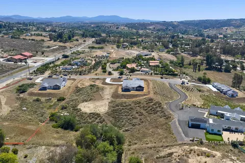 View/Area - 39191 Corte Venture, Temecula, CA 92592 photo 10 of 11