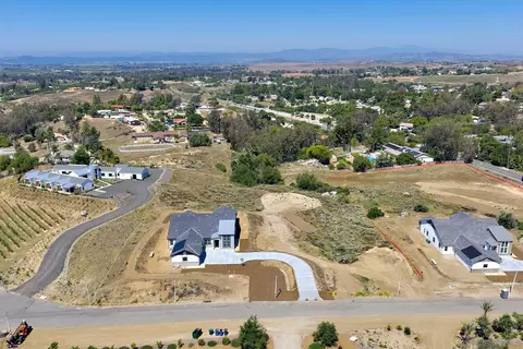 View/Area - 39191 Corte Venture, Temecula, CA 92592 photo 4 of 11