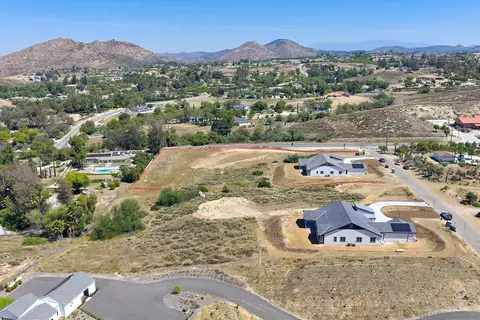 View/Area - 39191 Corte Venture, Temecula, CA 92592 photo 2 of 11