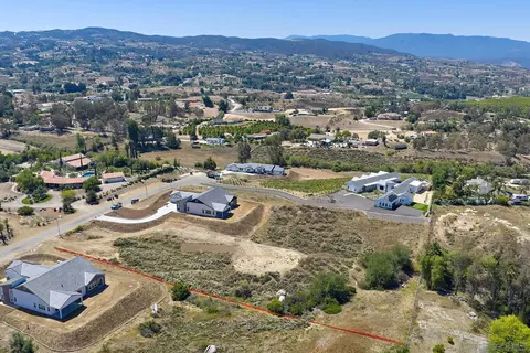 View/Area - 39191 Corte Venture, Temecula, CA 92592 photo 8 of 11