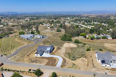 View/Area - 39191 Corte Venture, Temecula, CA 92592 photo 5 of 11