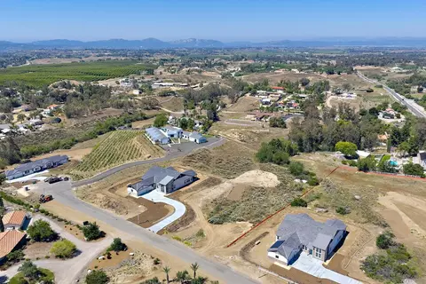 View/Area - 39191 Corte Venture, Temecula, CA 92592 photo 6 of 11