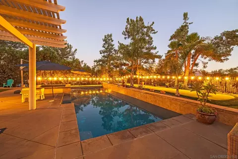 Exterior - 2124 Pamplona Ct, Escondido, CA 92025 photo 9 of 12