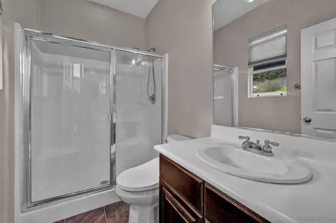 Bath - 2124 Pamplona Ct, Escondido, CA 92025 photo 1 of 4