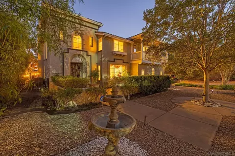 Exterior - 2124 Pamplona Ct, Escondido, CA 92025 photo 11 of 12