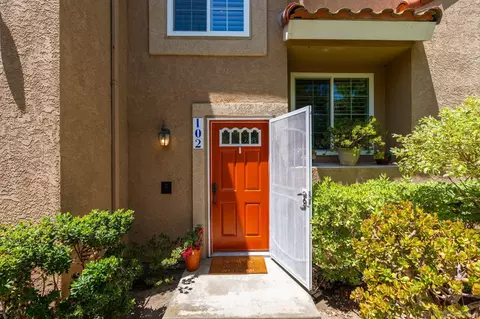 7768 Caminito Monarca #102, Carlsbad, CA 92009