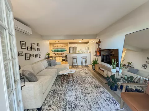 5252 Balboa Arms Dr #177, San Diego, CA 92117