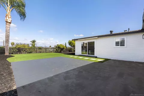 Exterior - 2846 Cedar Rd, Oceanside, CA 92056 photo 6 of 7