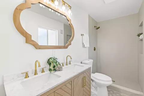 Bath - 2846 Cedar Rd, Oceanside, CA 92056 photo 2 of 2