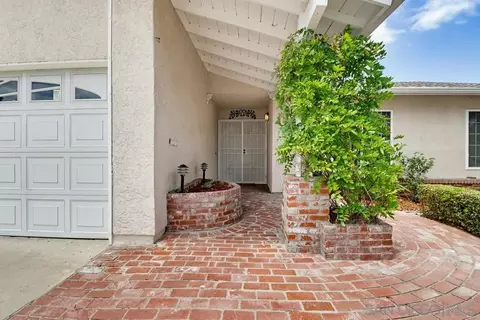 1362 Saddleview Ct, El Cajon, CA 92019 photo 4