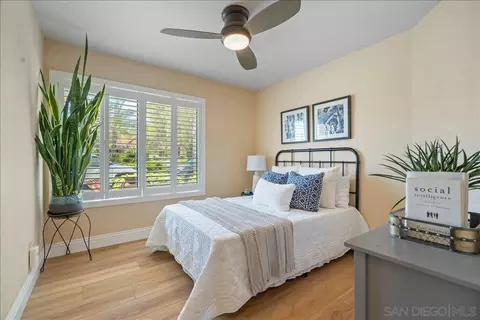 Bedroom - 328 Montecito Gln, Escondido, CA 92025 photo 3 of 4