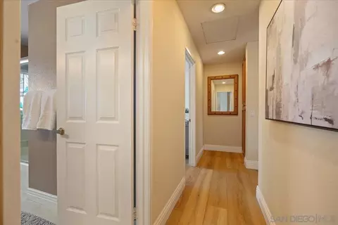 Entry Way - 328 Montecito Gln, Escondido, CA 92025 photo 2 of 3