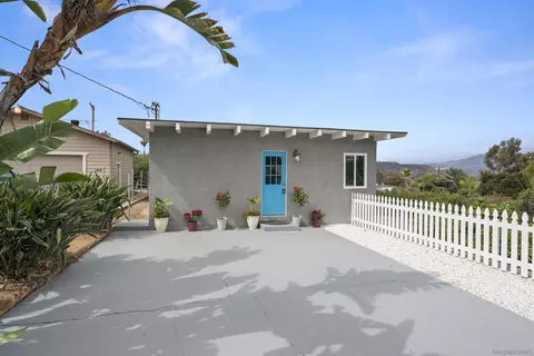 148 Sierra Vista Dr, El Cajon, CA 92021