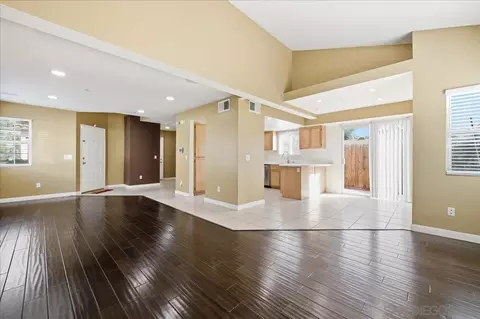 Living - 3143 Lamar Ct, Spring Valley, CA 91977 photo 4 of 5