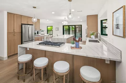 6622 Carthage St, San Diego, CA 92120