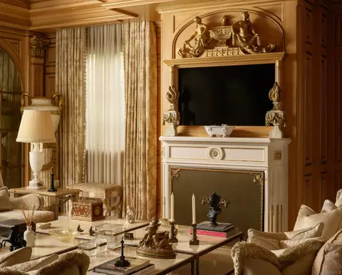 Living - 1900 Spindrift Dr, La Jolla, CA 92037 photo 4 of 4