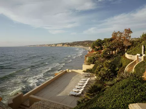 View/Area - 1900 Spindrift Dr, La Jolla, CA 92037 photo 2 of 5