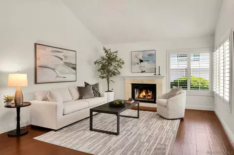 8151 Caminito Sonoma, La Jolla, CA 92037