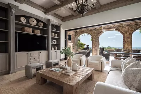 8076 Entrada De Luz E, San Diego, CA 92127