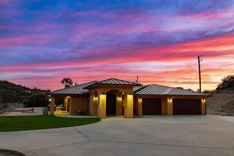 3023-25 Via Viejas, Alpine, CA 91901
