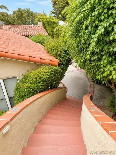 950-958 B Ave, Coronado, CA 92118 photo 24