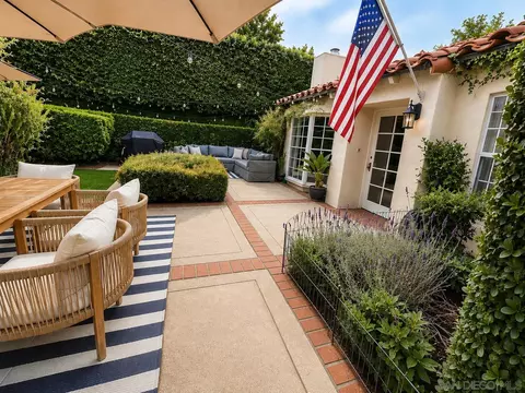 950-958 B Ave, Coronado, CA 92118 photo 4