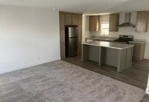 725 Thornton Ave #31, Hemet, CA 92543