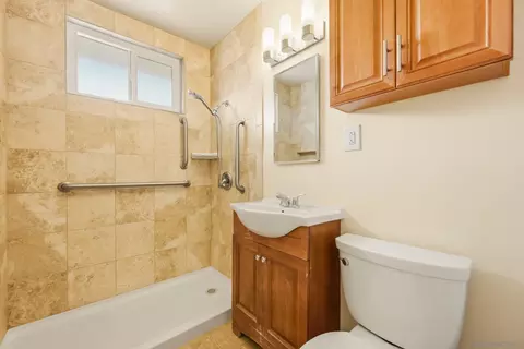 Bath - 8060 Shir Mar, El Cajon, CA 92021 photo 1 of 2