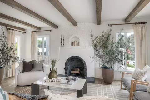 2325 Palermo, San Diego, CA 92106
