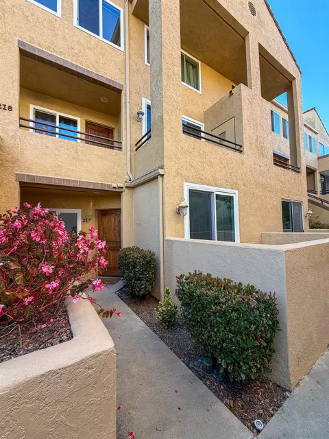 3957 Nobel Dr #217, San Diego, CA 92122