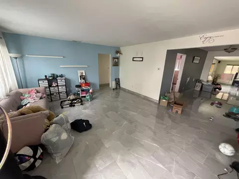 Living - 2039 E Washington, Escondido, CA 92027 photo 1 of 2
