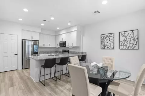 Dining - 2815 Elderflower, Spring Valley, CA 91977 photo 3 of 3