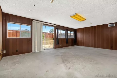 Living - 9218 Ellenbee Rd, Santee, CA 92071 photo 8 of 8