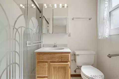 Bath - 12957 Ilene St, Poway, CA 92064 photo 1 of 3