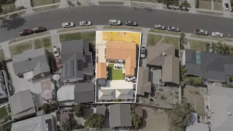 2211 W 134th St, Los Angeles, CA 90059
