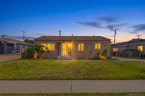 2211 W 134th St, Los Angeles, CA 90059