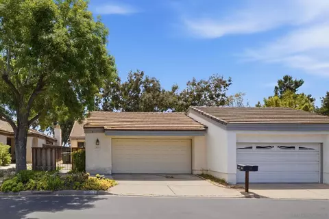 1853 Cathedral Gln, Escondido, CA 92029