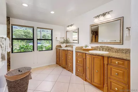 Bath - 13154 Glen Circle Rd, Poway, CA 92064 photo 2 of 3