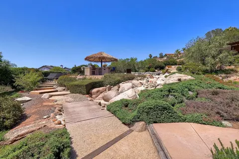 Exterior - 13154 Glen Circle Rd, Poway, CA 92064 photo 5 of 15