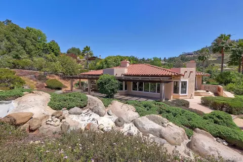 Exterior - 13154 Glen Circle Rd, Poway, CA 92064 photo 8 of 15