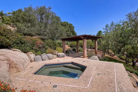 Exterior - 13154 Glen Circle Rd, Poway, CA 92064 photo 12 of 15