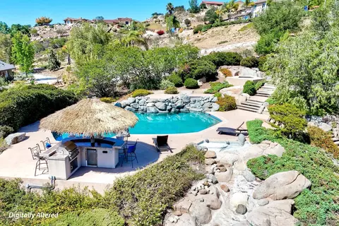 Exterior - 13154 Glen Circle Rd, Poway, CA 92064 photo 13 of 15